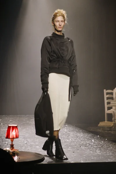Look 14